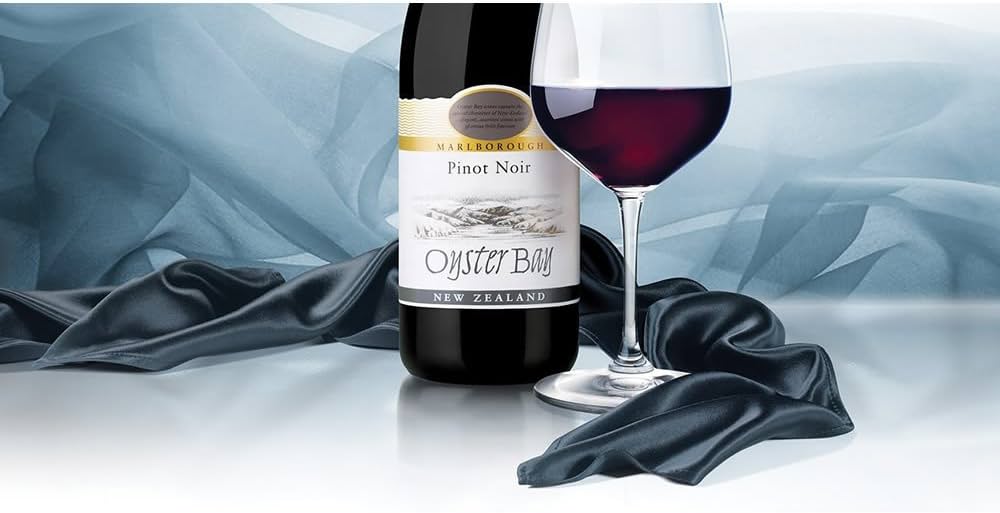 Bundle of 3 Bottles Oyster Bay Pinot Noir 750ml