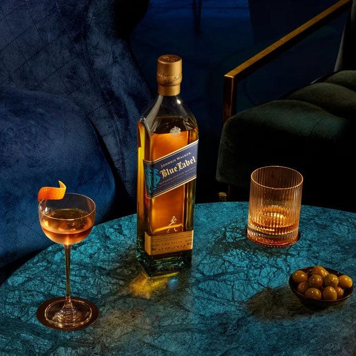Bundle of 6 Johnnie Walker Blue Label Blended Scotch Whisky ABV 40% 750ml with Gift Box