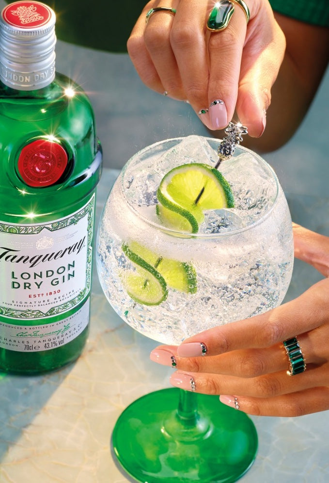 Bundle of 2 Bottles Tanqueray Dry Gin 700ml