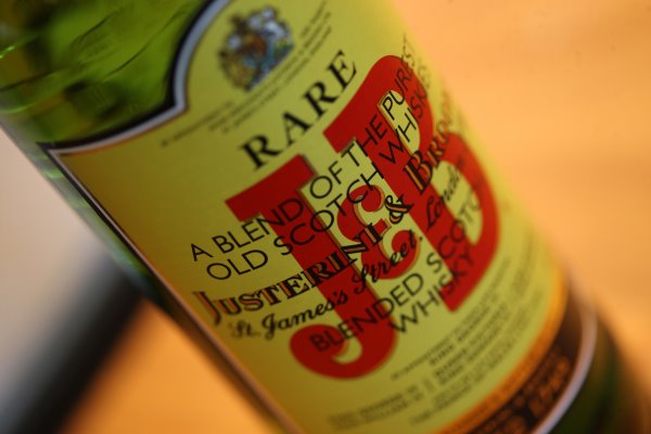 J & B Rare Scotch Whisky 20cl, Scotch Whisky - The Liquor Shop Singapore
