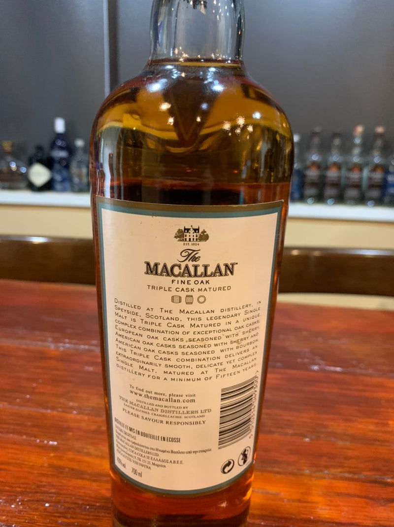 (Clearance) The Macallan 17 Year Old Fine Oak Highland Single Malt Scotch Whisky ABV 40% 70cl (Condition: Discontinued (No Box). Label shows heavy wear/tarnish. Fragile Cork: Please open with extreme care as it may break.)