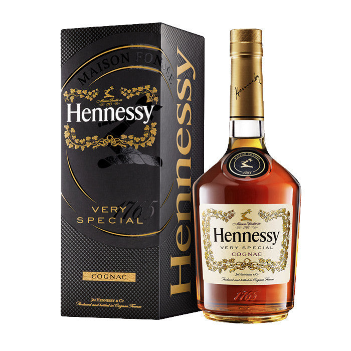 Hennessy V.S. Cognac Very Special ABV 40 70cl with Gift Box — The